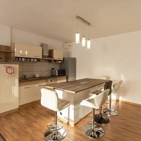 Deli Terasz C Apartman Free Parking, Self-Check-In Anytime Győr Exterior foto