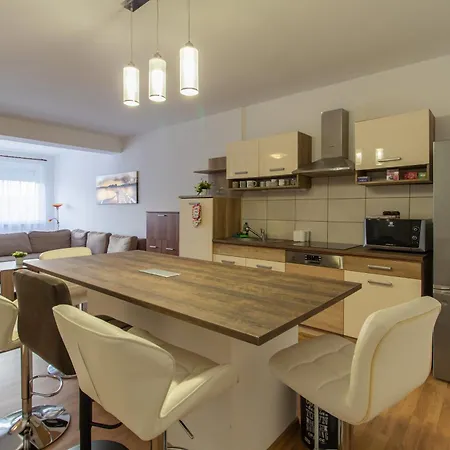 Deli Terasz C Apartman Free Parking, Self-Check-In Anytime Győr Exterior foto