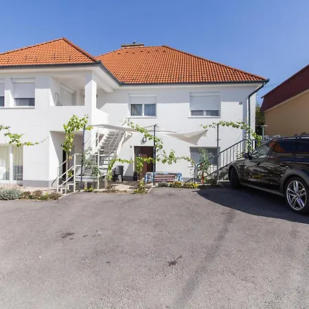 Deli Terasz C Apartman Free Parking, Self-Check-In Anytime Győr Exterior foto